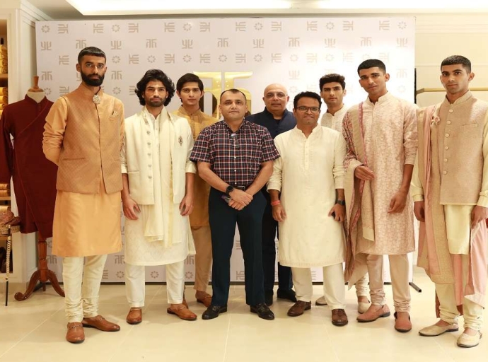 ABFRL teams up with Tarun Tahiliani to launch maiden Tasva mall store in Mumbai